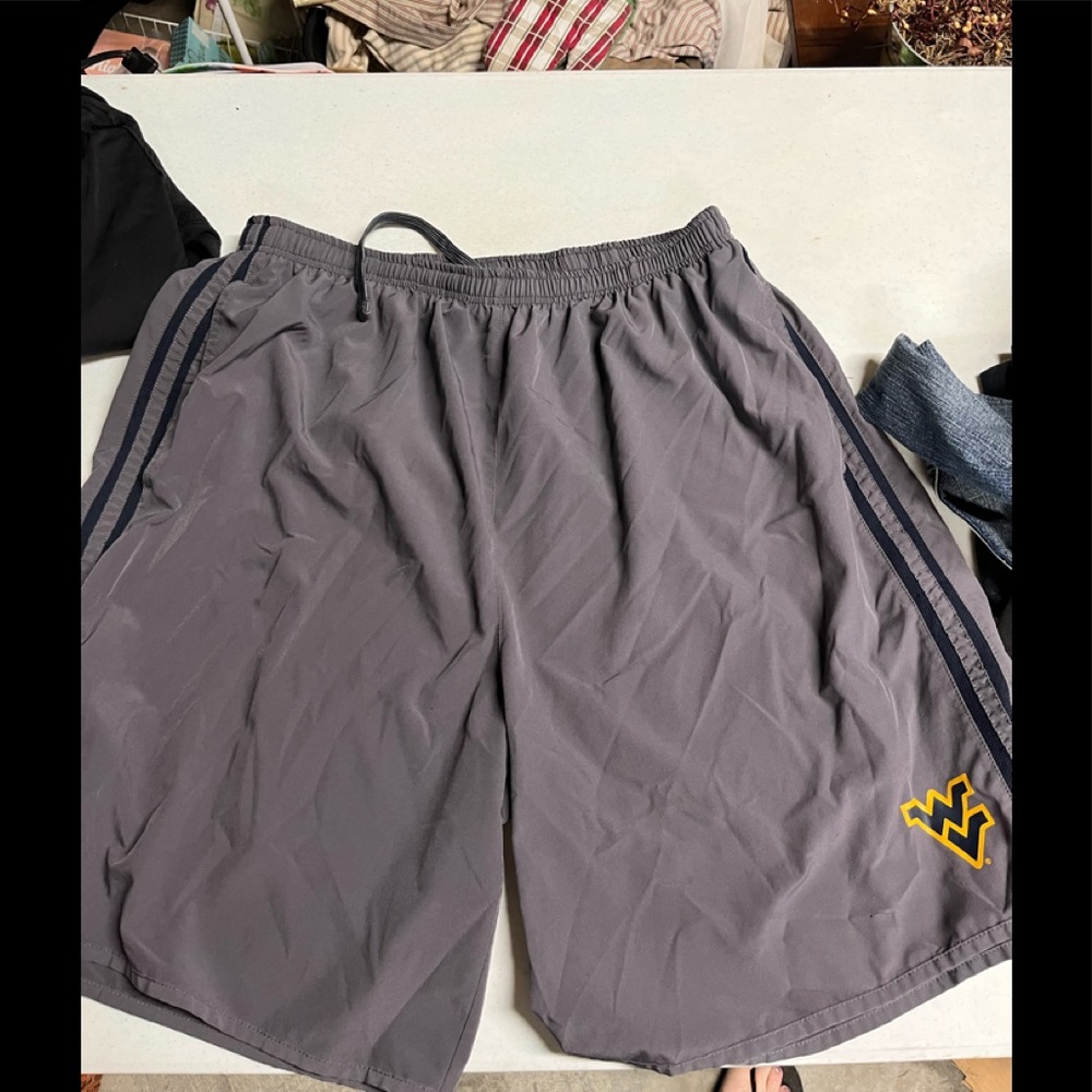 Campus heritage WVU sorts men 2x